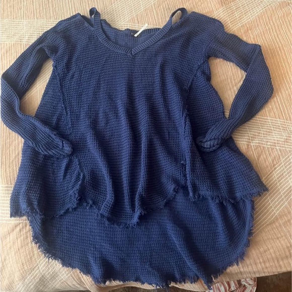 Free people cold shoulder sweater - Picture 2 of 6